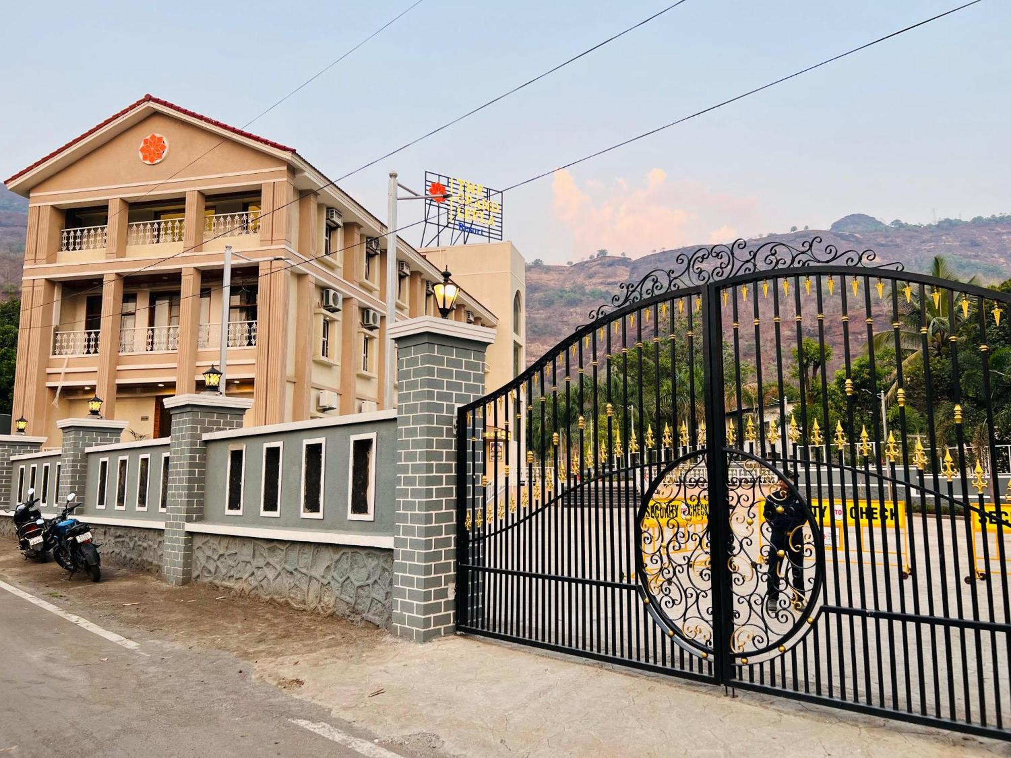 The Grand Leela Resort Khopoli Exterior foto